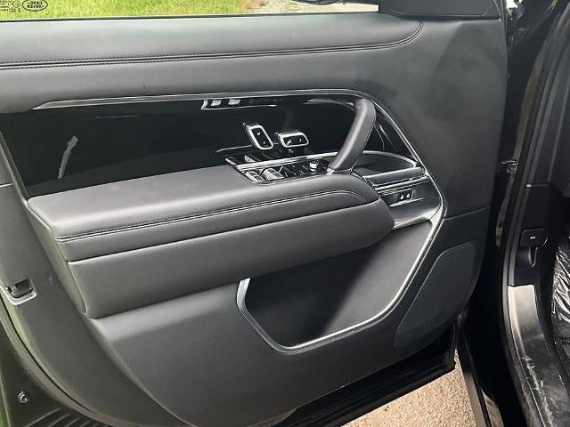 2023 Land Rover Range Rover P530 SE LWB 7 Seat