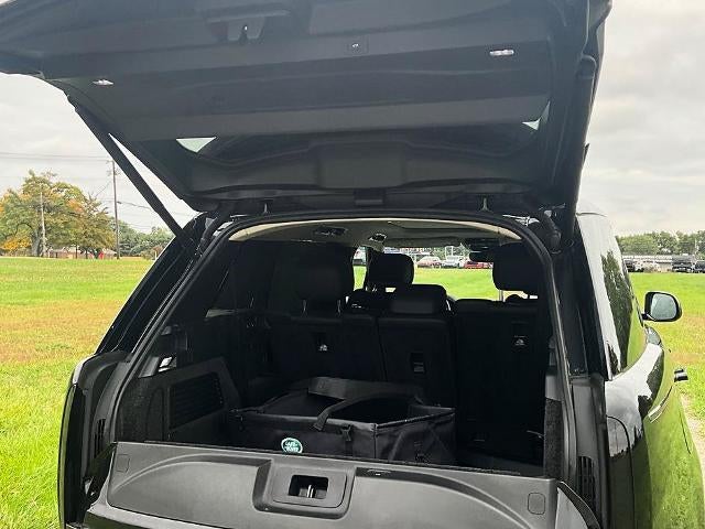 2023 Land Rover Range Rover P530 SE LWB 7 Seat