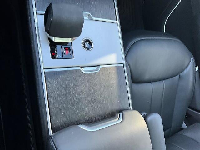 2025 Land Rover Range Rover P530 SE LWB 7 Seat
