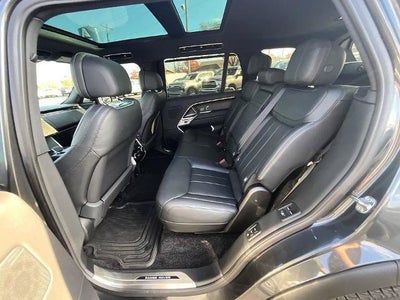 2025 Land Rover Range Rover P530 SE LWB 7 Seat