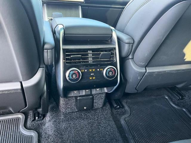 2025 Land Rover Range Rover P530 SE LWB 7 Seat