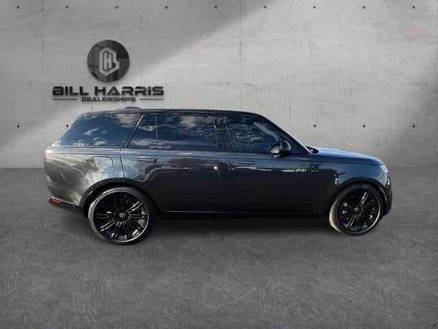 2025 Land Rover Range Rover P530 SE LWB 7 Seat