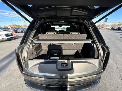2025 Land Rover Range Rover P530 SE LWB 7 Seat