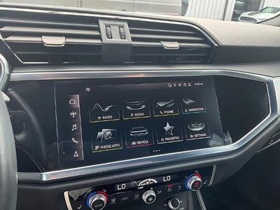 2022 Audi Q3 S line Premium Plus 45 TFSI quattro