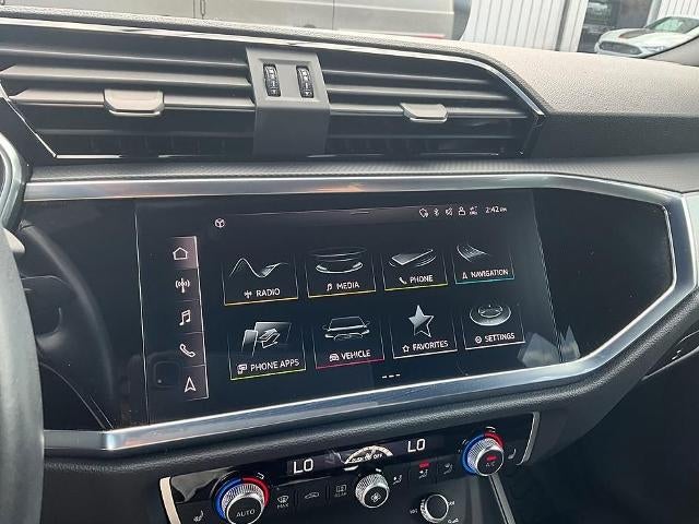 2022 Audi Q3 S line Premium Plus 45 TFSI quattro