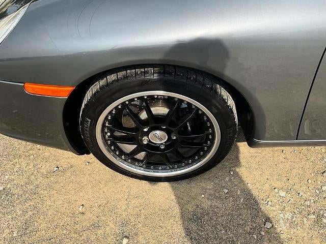 2003 Porsche 911 Carrera Base