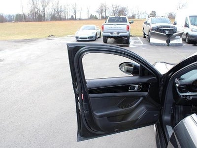 2020 Porsche Panamera RWD