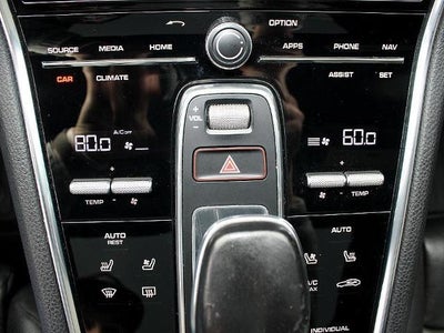 2020 Porsche Panamera RWD