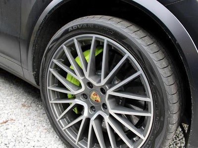 2020 Porsche Cayenne Turbo S E-Hybrid Coupe AWD