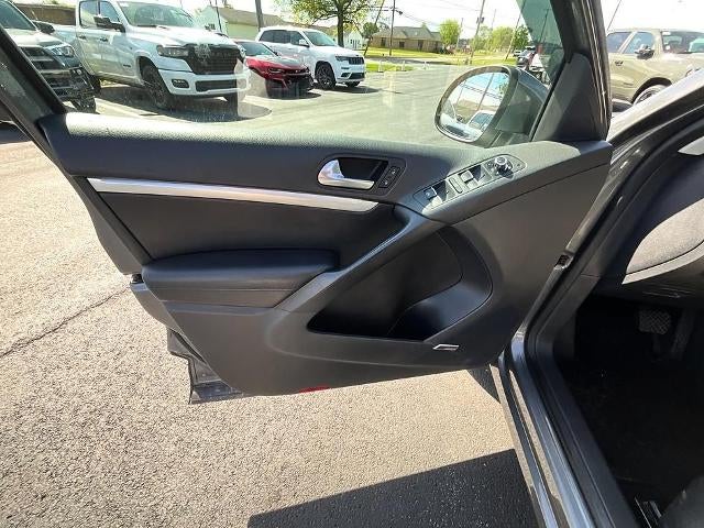 2012 Volkswagen Tiguan 4WD 4dr Auto SEL