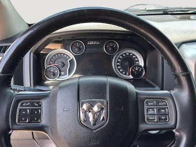 2016 RAM 1500 4WD Crew Cab 5.7 Ft Box Big Horn
