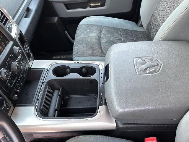 2016 RAM 1500 4WD Crew Cab 5.7 Ft Box Big Horn