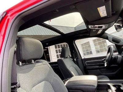 2022 RAM 1500 Big Horn 4x4 Crew Cab 5'7" Box