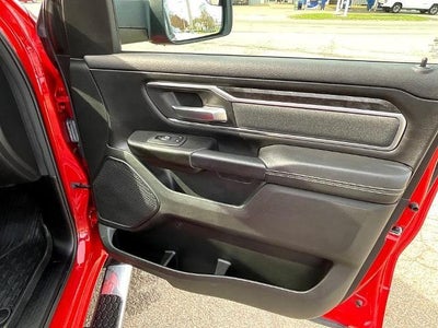 2022 RAM 1500 Big Horn 4x4 Crew Cab 5'7" Box