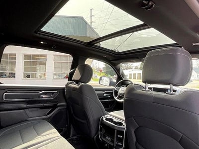 2022 RAM 1500 Big Horn 4x4 Crew Cab 5'7" Box