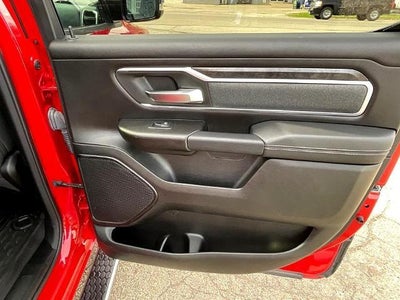 2022 RAM 1500 Big Horn 4x4 Crew Cab 5'7" Box