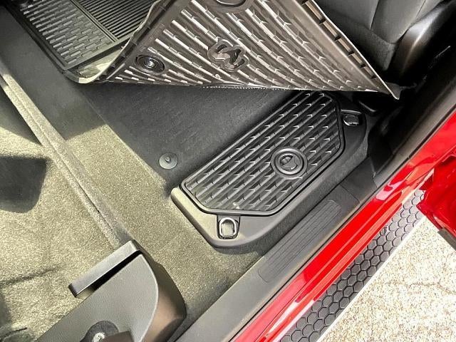 2022 RAM 1500 Big Horn 4x4 Crew Cab 5'7" Box