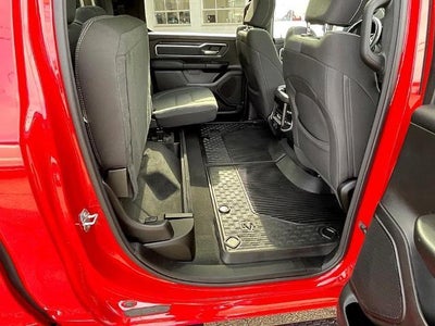 2022 RAM 1500 Big Horn 4x4 Crew Cab 5'7" Box