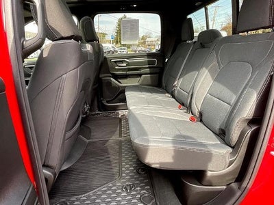 2022 RAM 1500 Big Horn 4x4 Crew Cab 5'7" Box