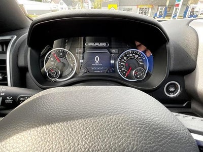 2022 RAM 1500 Big Horn 4x4 Crew Cab 5'7" Box