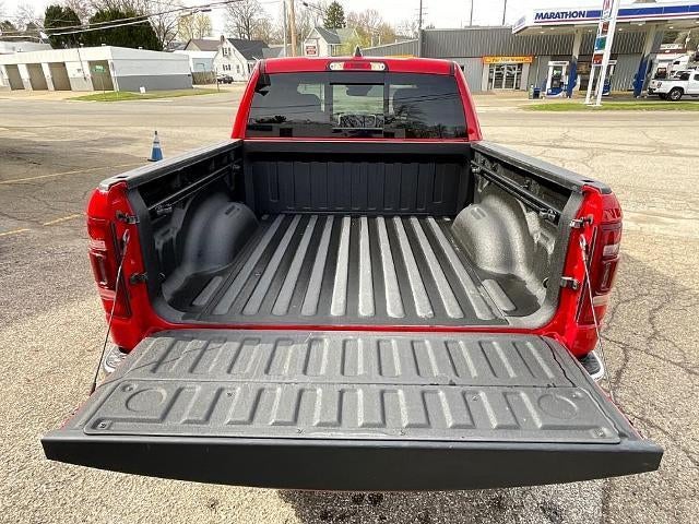 2022 RAM 1500 Big Horn 4x4 Crew Cab 5'7" Box