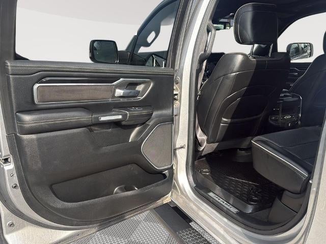 2020 RAM 1500 Laramie 4x4 Crew Cab 6'4" Box