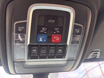 2020 RAM 1500 Laramie 4x4 Crew Cab 6'4" Box