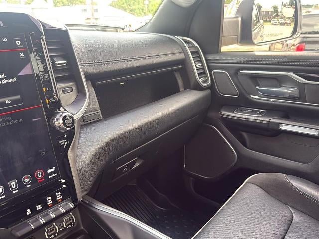 2020 RAM 1500 Laramie 4x4 Crew Cab 6'4" Box