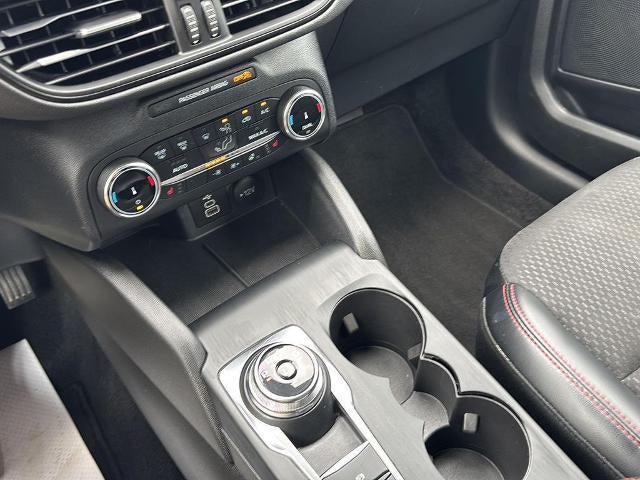 2025 Ford Escape ST-Line Select AWD