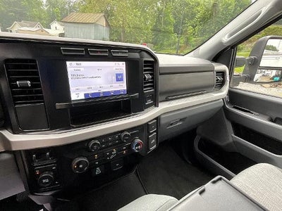 2024 Ford Super Duty F-250 SRW XLT 4WD Crew Cab 6.75' Box