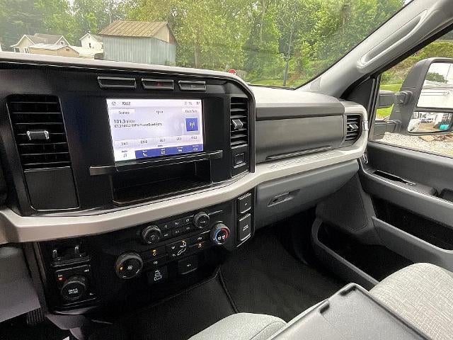 2024 Ford Super Duty F-250 SRW XLT 4WD Crew Cab 6.75' Box