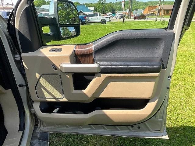 2017 Ford F-150 Lariat 4WD SuperCrew 5.5' Box