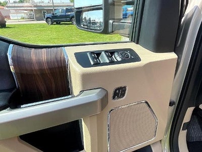 2017 Ford F-150 Lariat 4WD SuperCrew 5.5' Box