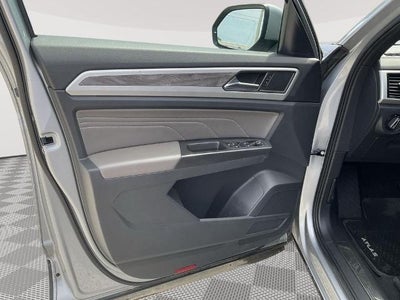 2022 Volkswagen Atlas Cross Sport 3.6L V6 SE w/Technology FWD