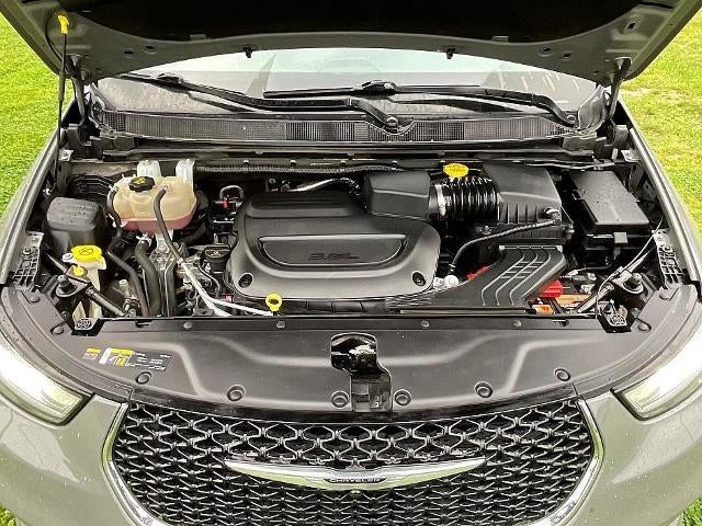 2023 Chrysler Pacifica Limited FWD