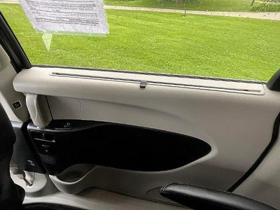 2023 Chrysler Pacifica Limited FWD