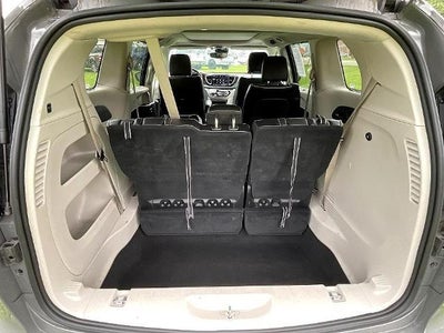 2023 Chrysler Pacifica Limited FWD