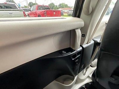 2023 Chrysler Pacifica Limited FWD