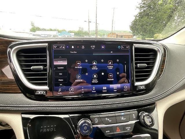 2023 Chrysler Pacifica Limited FWD