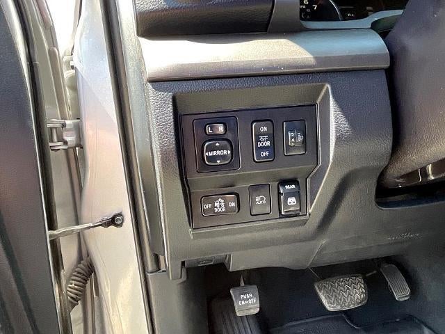 2019 Toyota Tundra 4WD 4WD SR5 CrewMax 5.5' Bed 5.7L (SE)