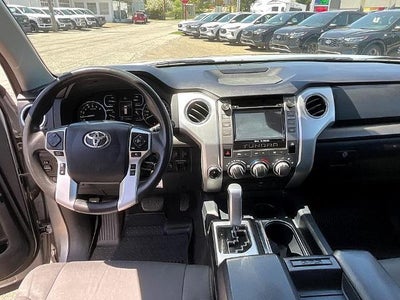 2019 Toyota Tundra 4WD 4WD SR5 CrewMax 5.5' Bed 5.7L (SE)