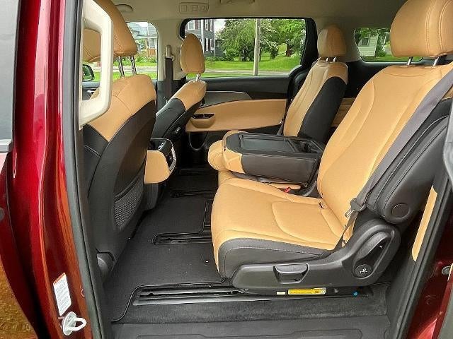 2024 Kia Carnival LX FWD w/Seat Pkg