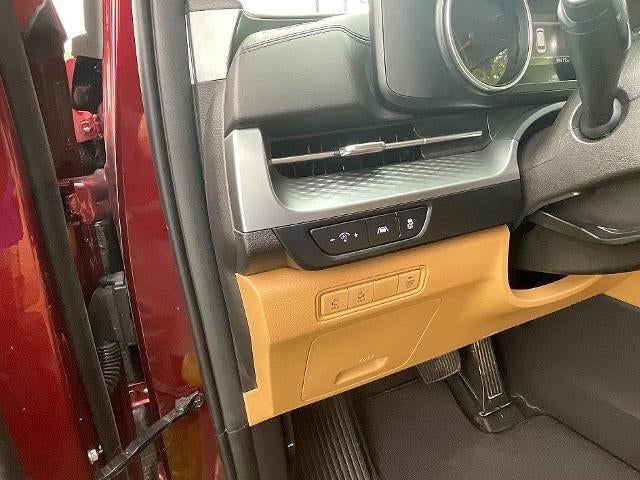 2024 Kia Carnival LX FWD w/Seat Pkg