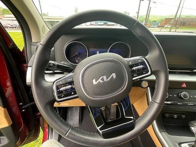 2024 Kia Carnival LX FWD w/Seat Pkg